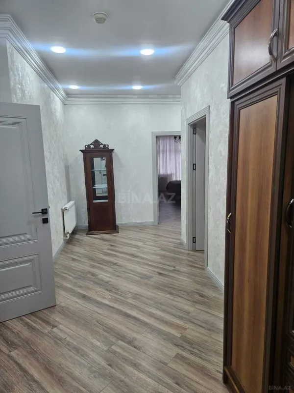 Kirayə verilir 3 otaqlı mənzil 145 m²