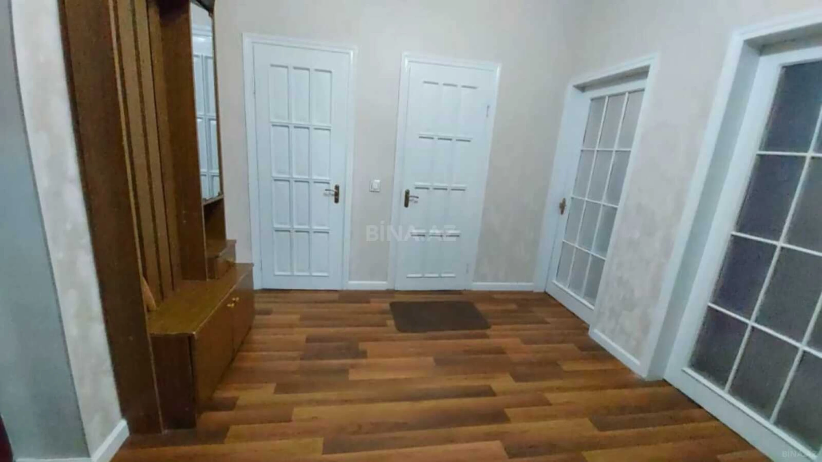 Satılır 2 otaqlı mənzil 70 m²