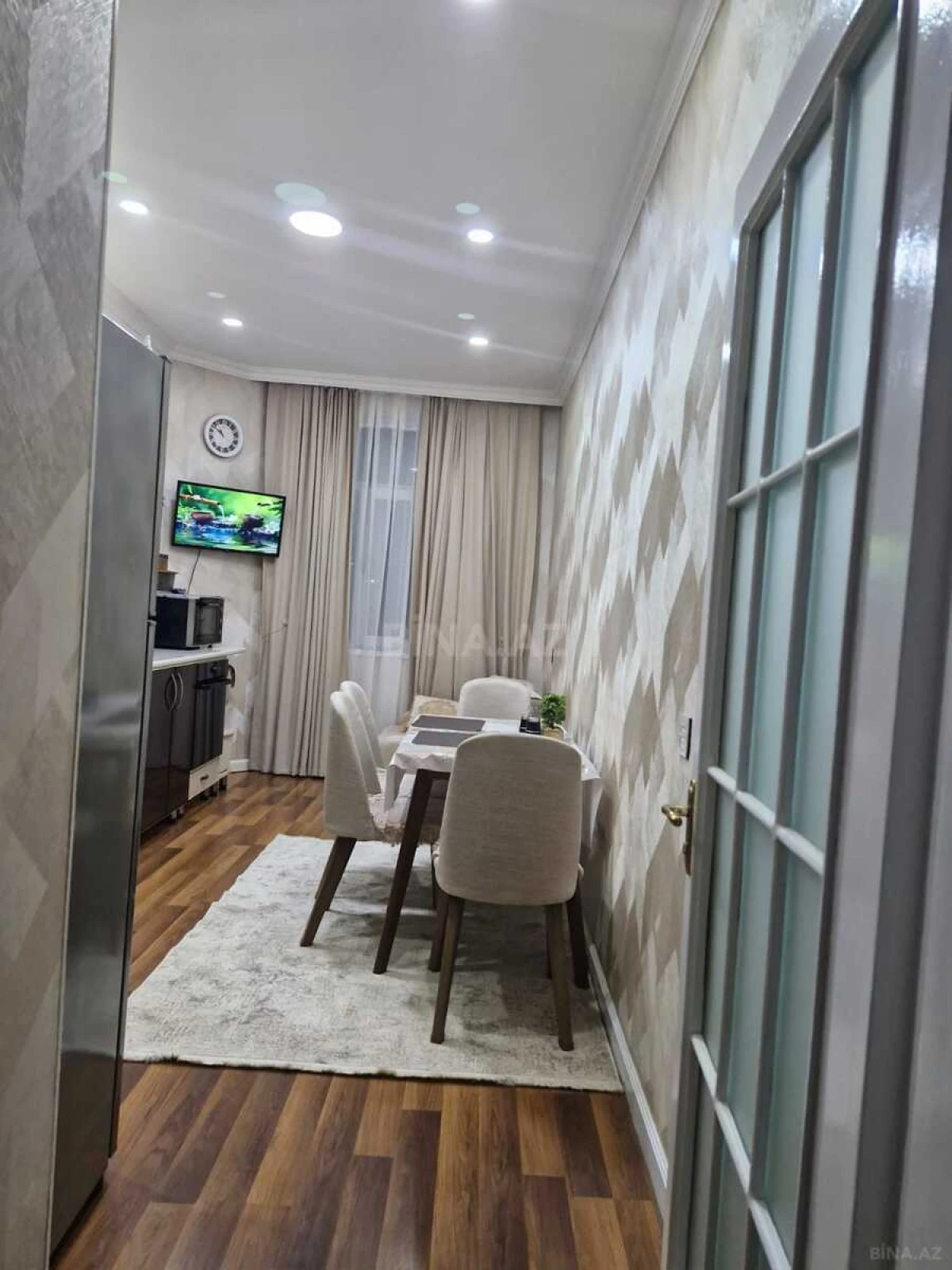 Satılır 2 otaqlı mənzil 70 m²