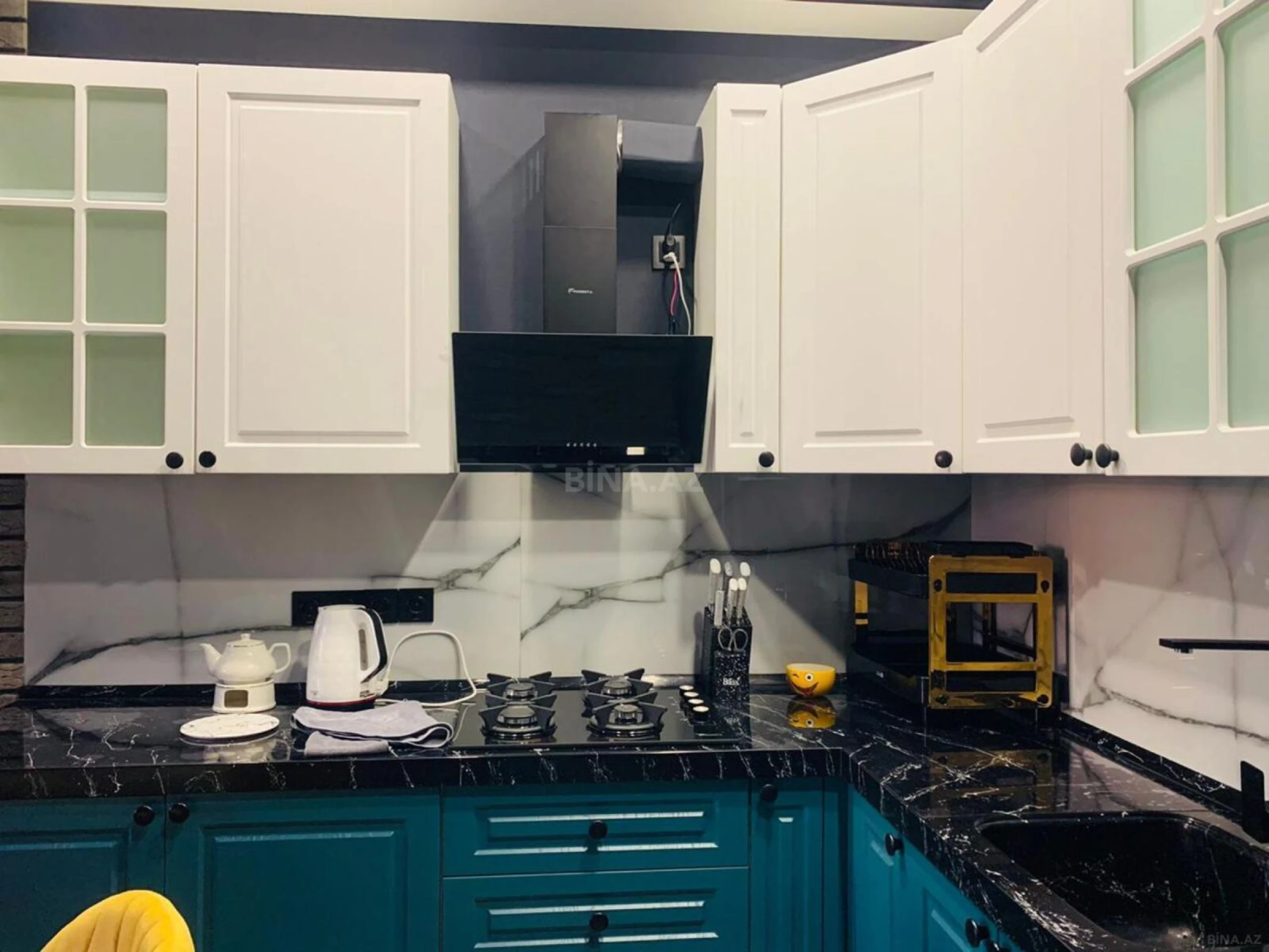 Kirayə verilir 2 otaqlı mənzil 75 m²