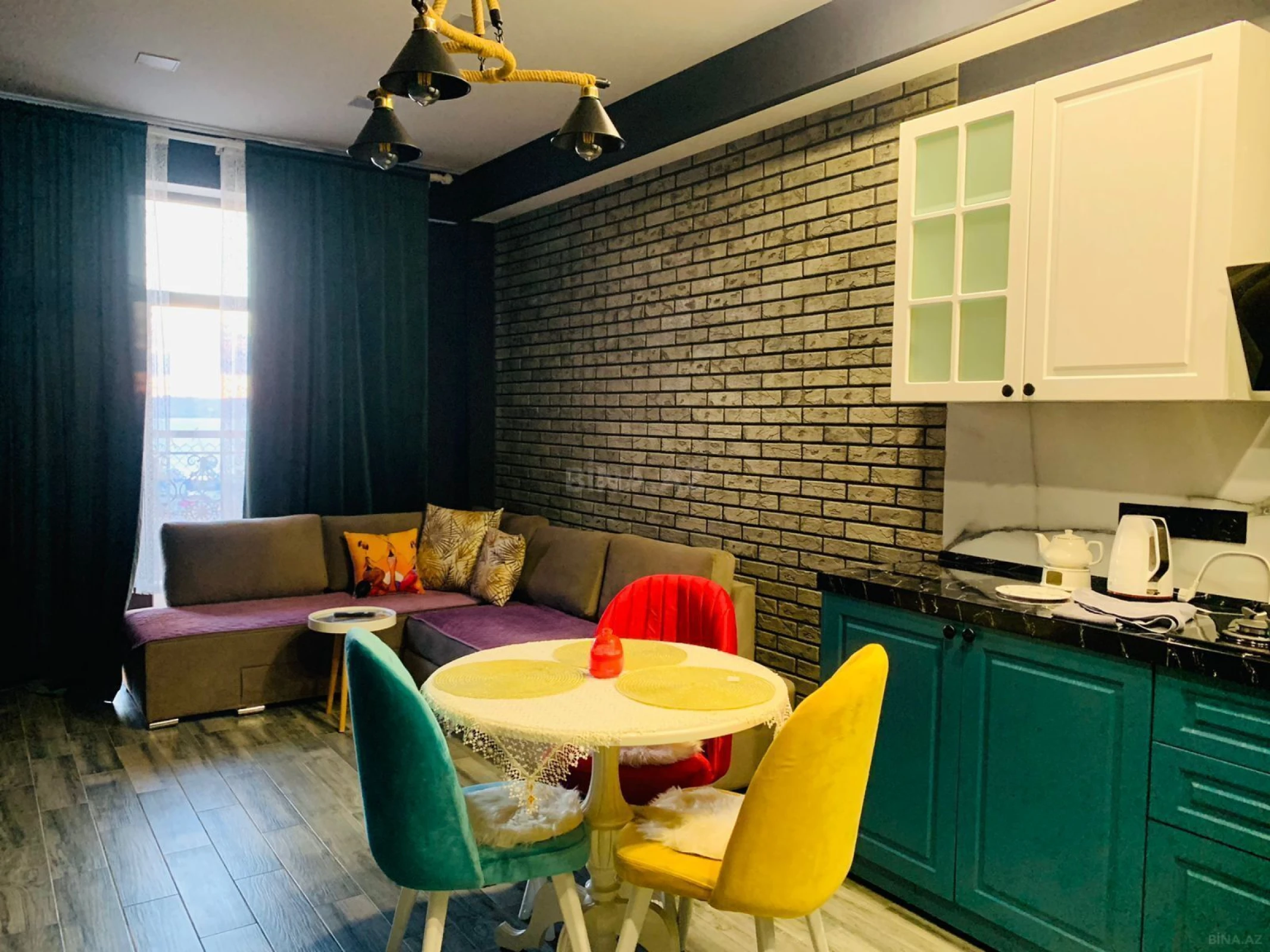 Kirayə verilir 2 otaqlı mənzil 75 m²