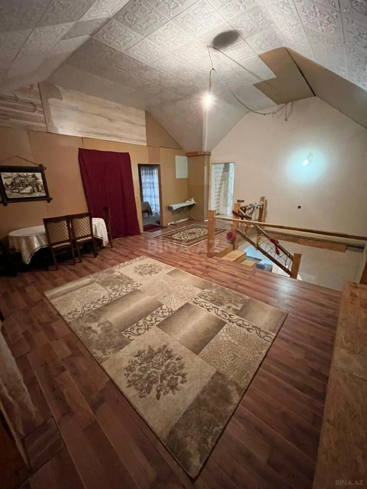 Satılır 6 otaqlı həyət evi 220 m²