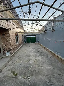Satılır 6 otaqlı həyət evi 220 m²