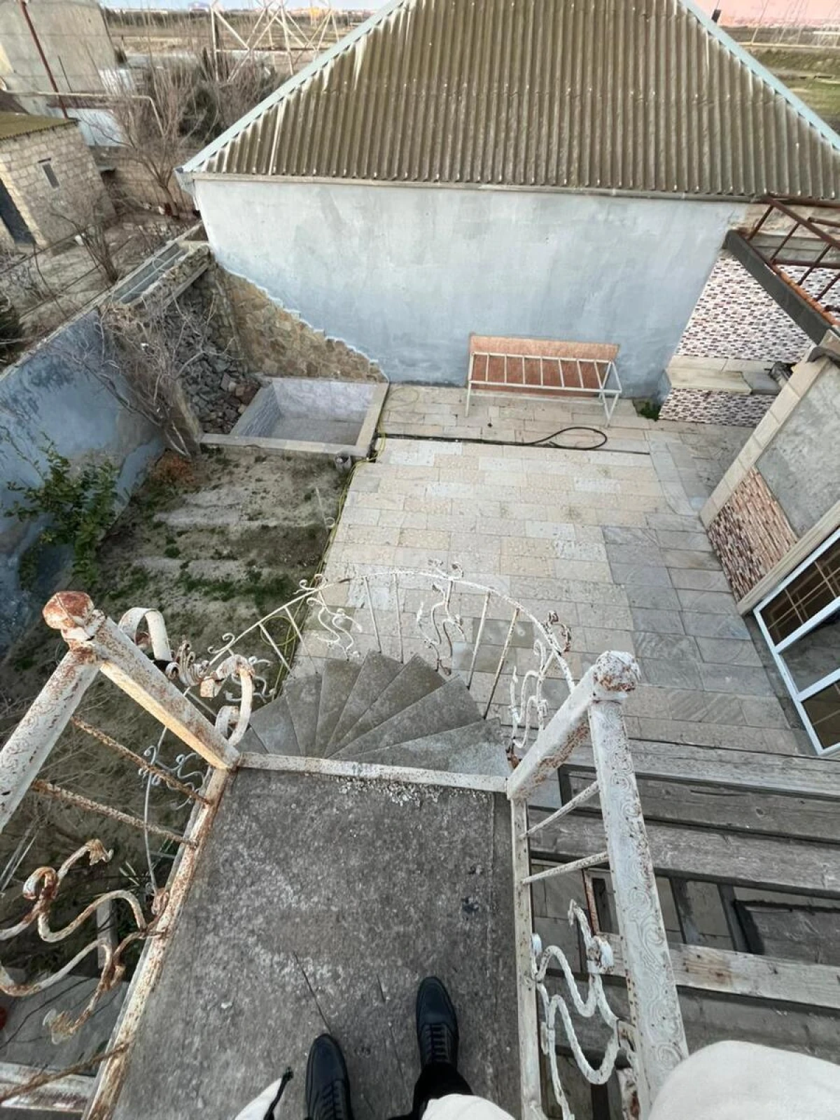 Satılır 6 otaqlı həyət evi 220 m²