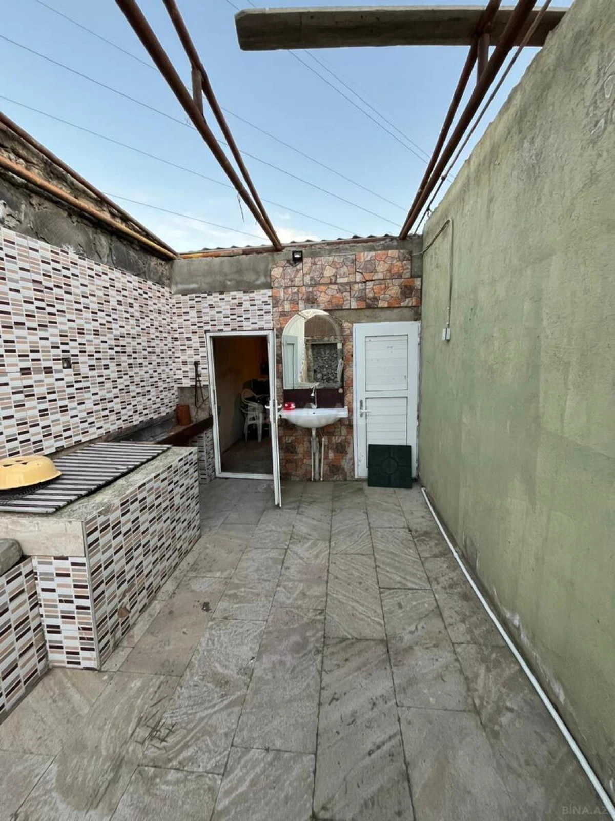 Satılır 6 otaqlı həyət evi 220 m²