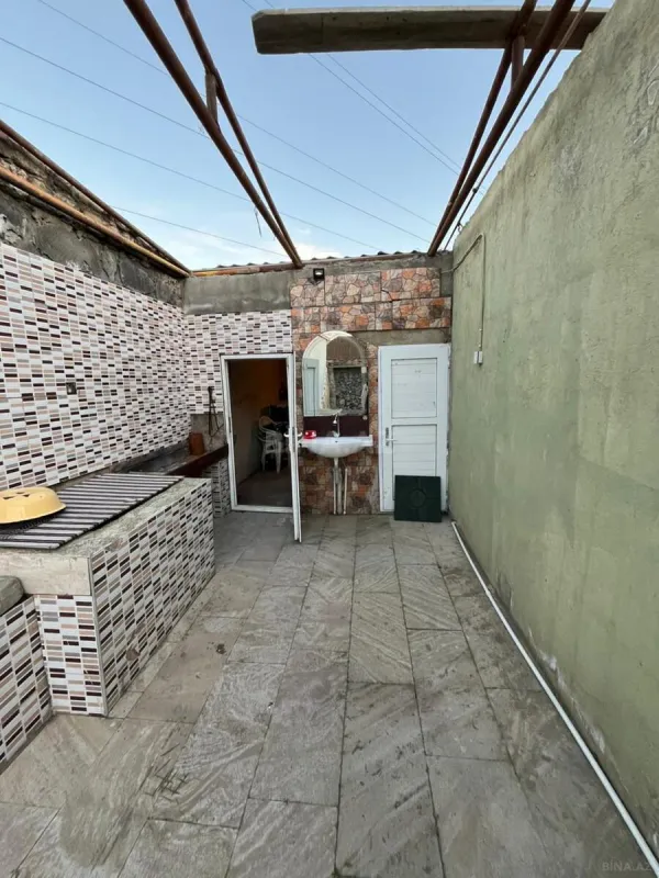 Satılır 6 otaqlı həyət evi 220 m²
