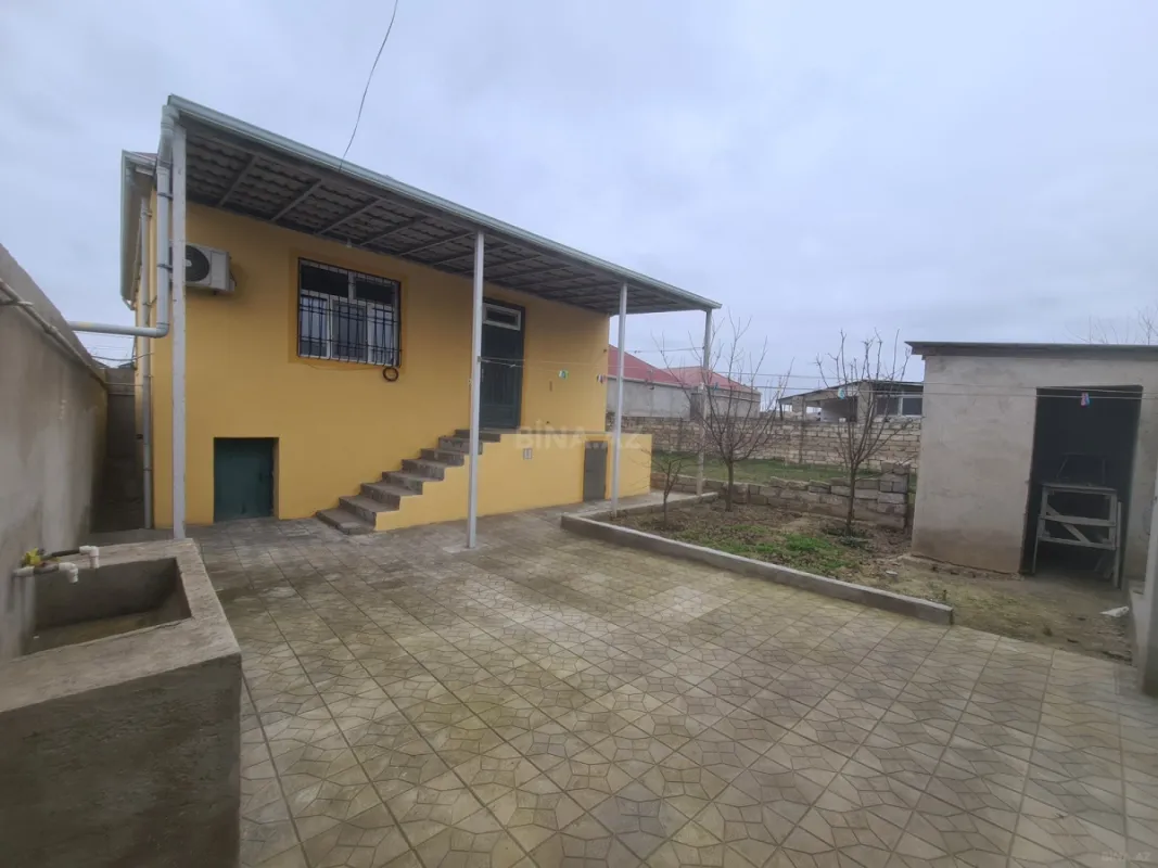 Satılır 3 otaqlı həyət evi 67.2 m²