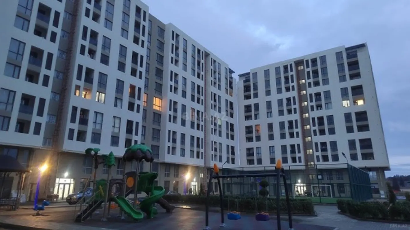 Satılır 3 otaqlı mənzil 113.1 m²