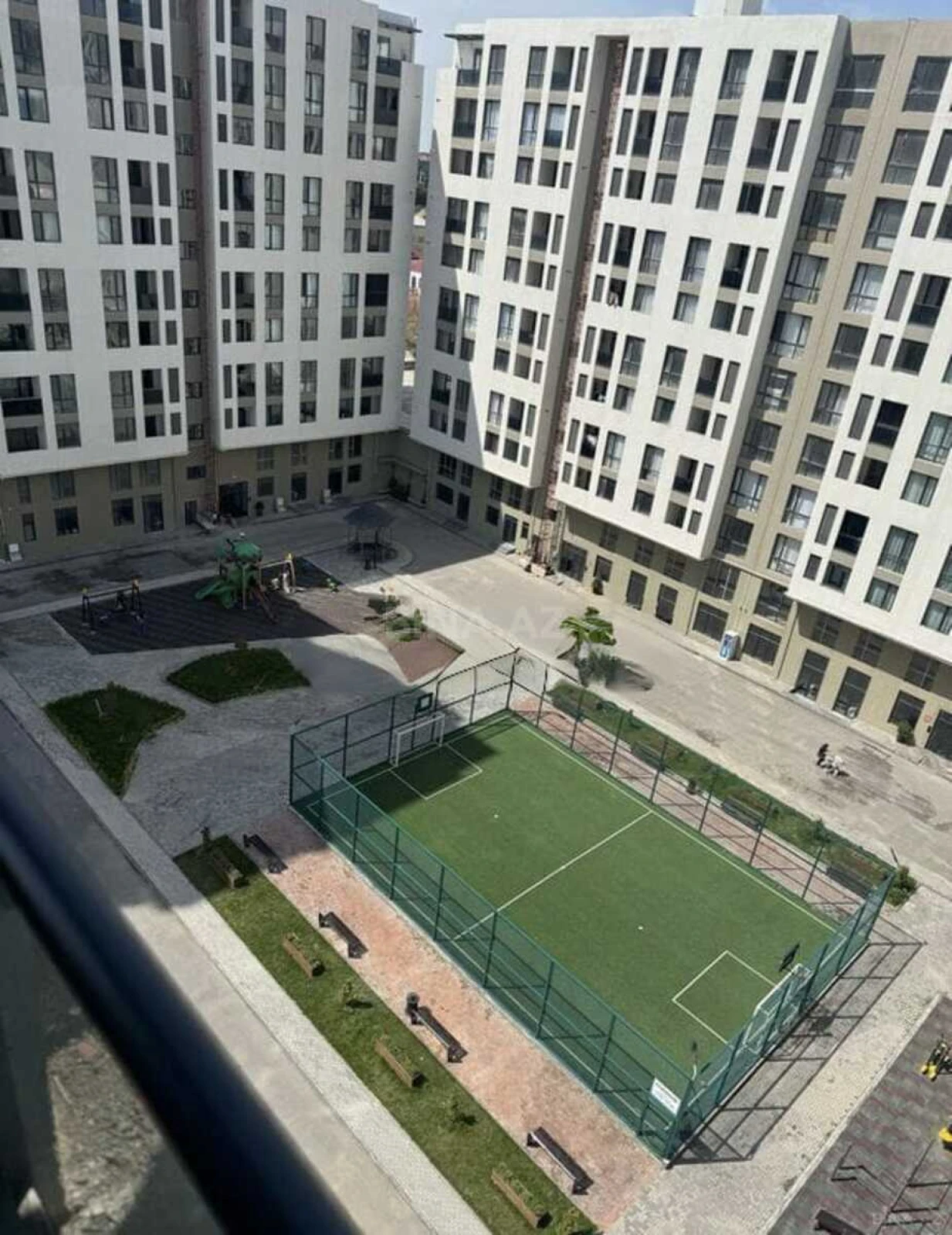 Satılır 3 otaqlı mənzil 113.1 m²