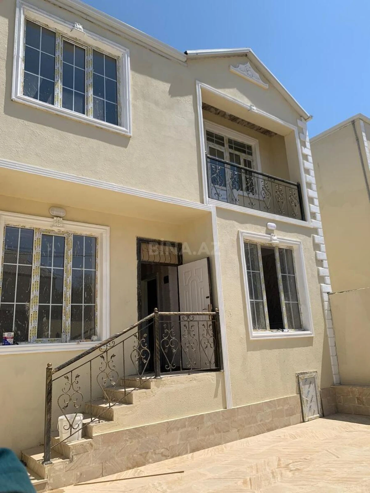 Satılır 4 otaqlı həyət evi 150 m²