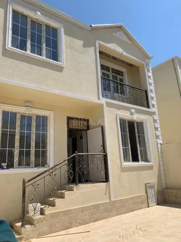 Satılır 4 otaqlı həyət evi 150 m²