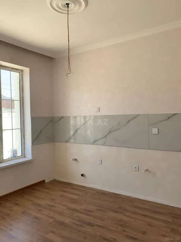 Satılır 4 otaqlı həyət evi 150 m²