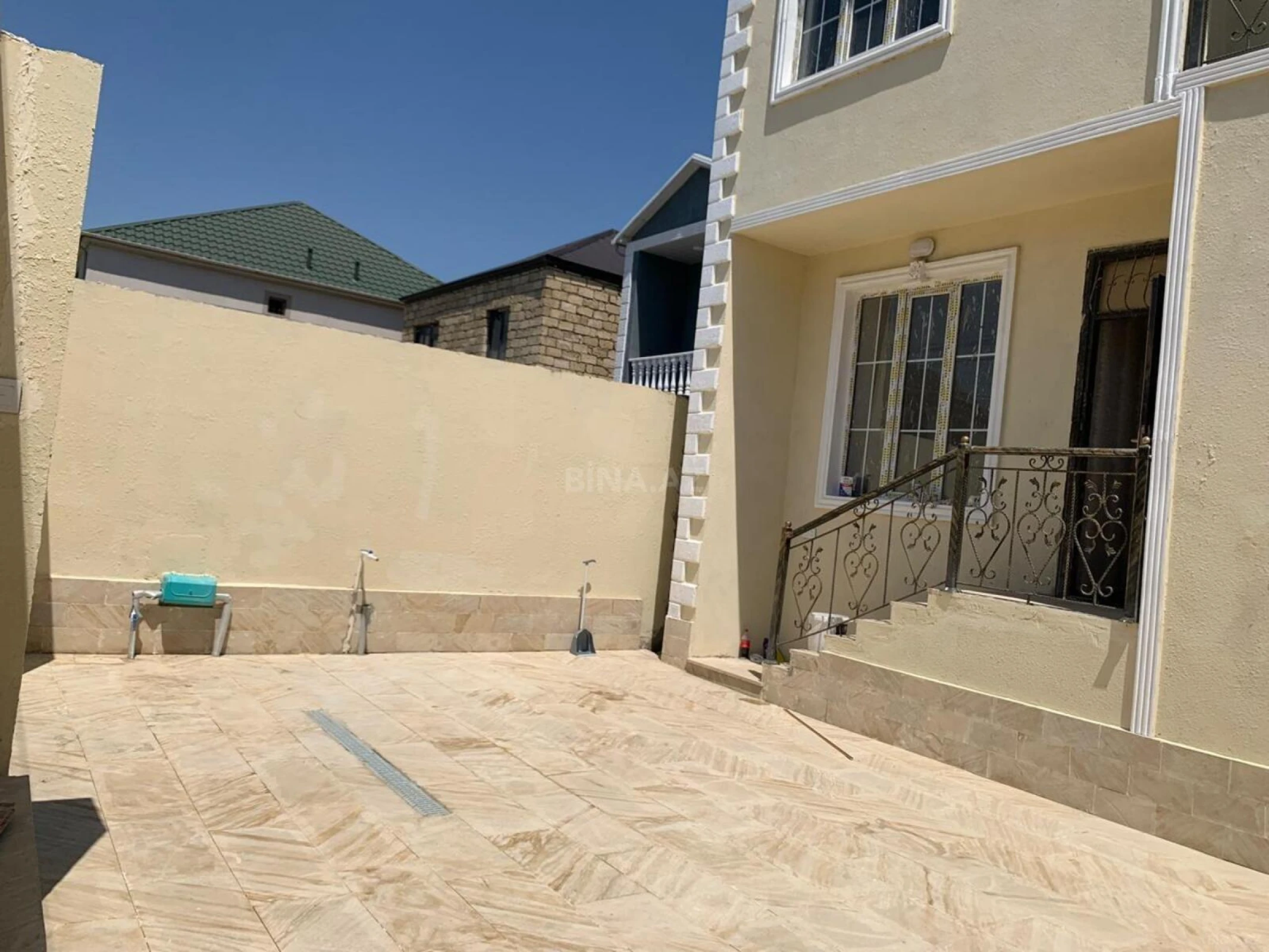 Satılır 4 otaqlı həyət evi 150 m²