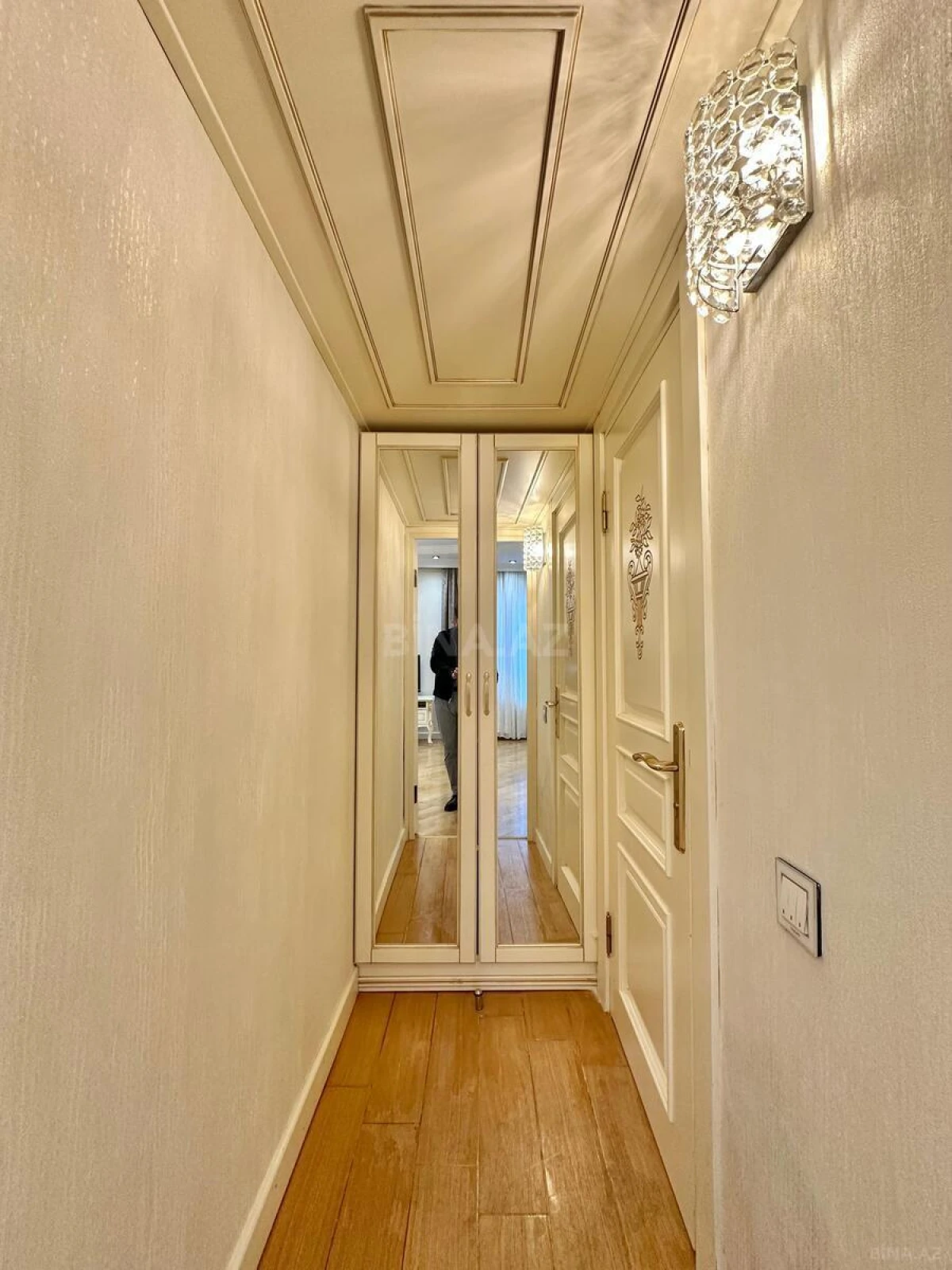 Satılır 1 otaqlı mənzil 51 m²