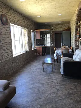 Satılır 8 otaqlı həyət evi 600 m²