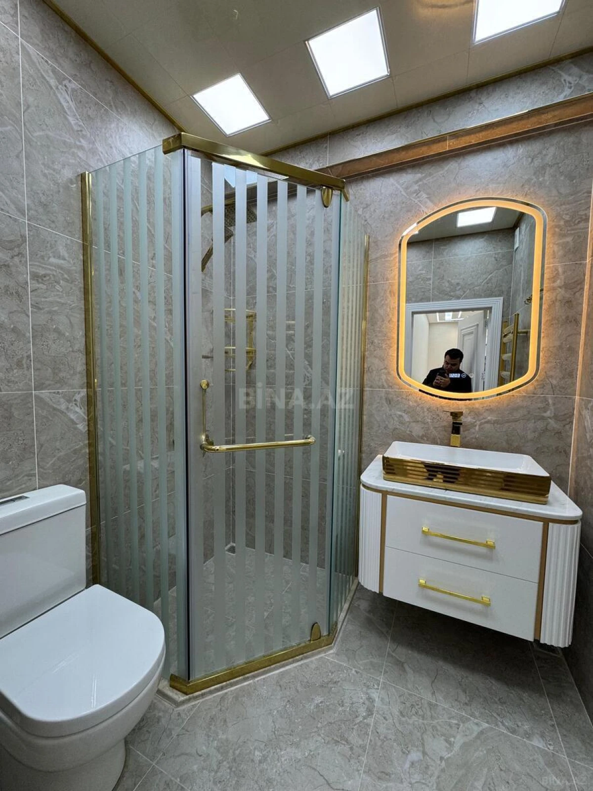 Satılır 3 otaqlı mənzil 97 m²