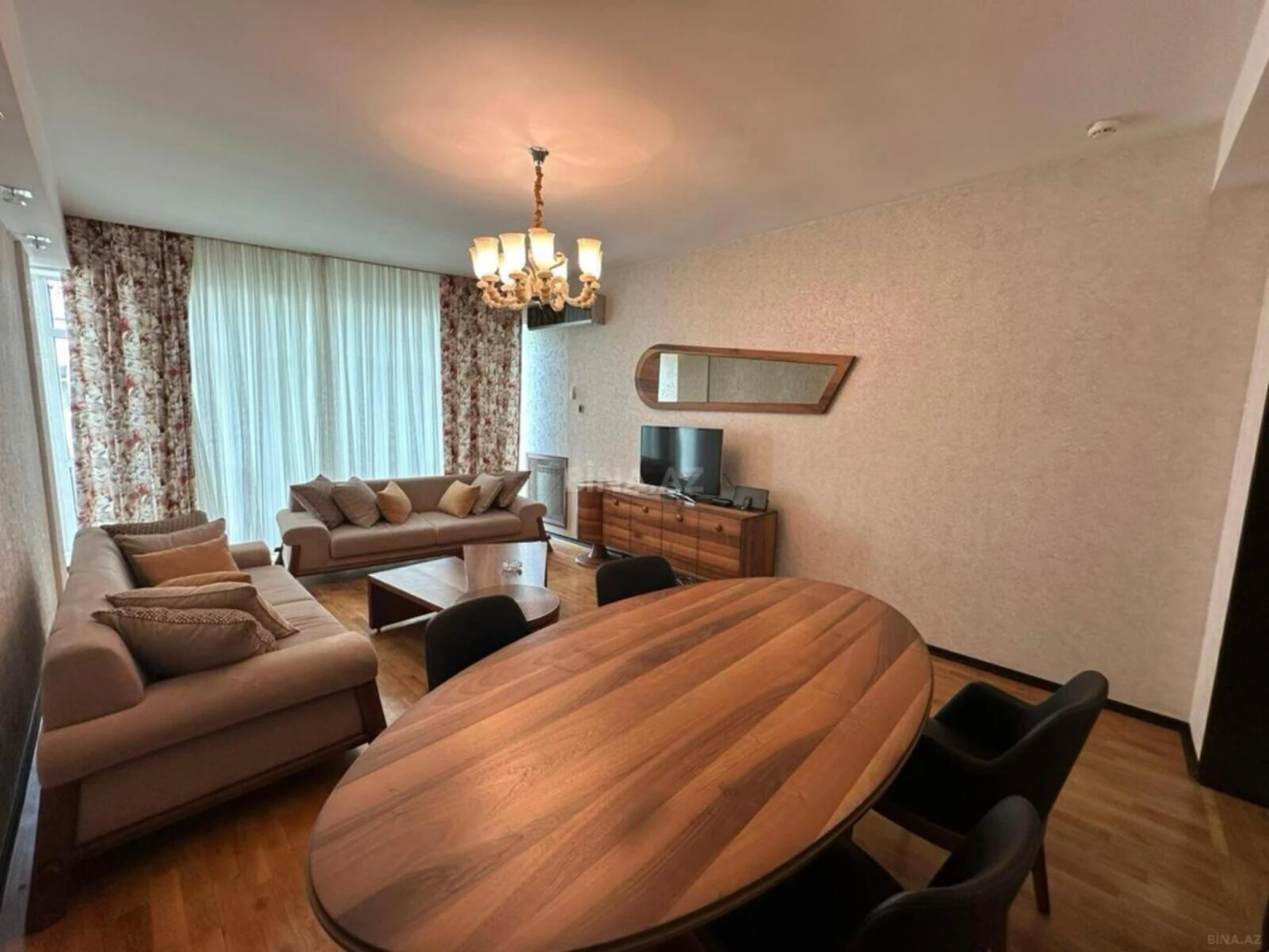 Kirayə verilir 3 otaqlı mənzil 115 m²