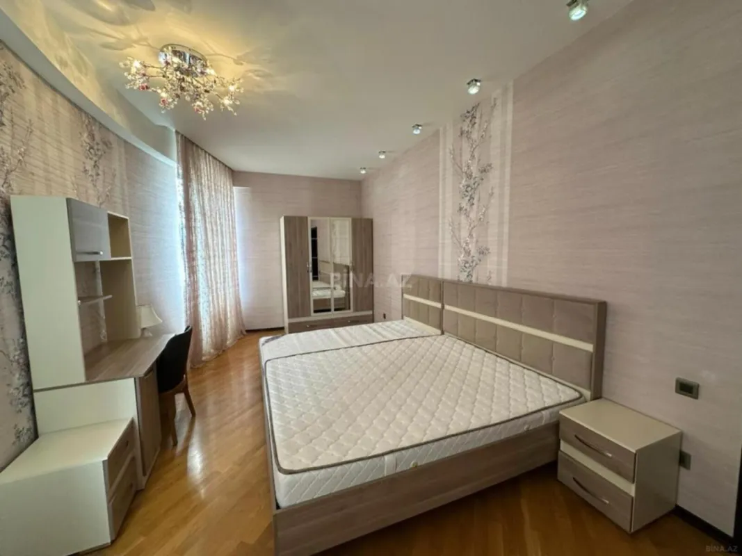 Kirayə verilir 3 otaqlı mənzil 115 m²