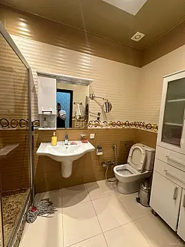 Kirayə verilir 3 otaqlı mənzil 115 m²