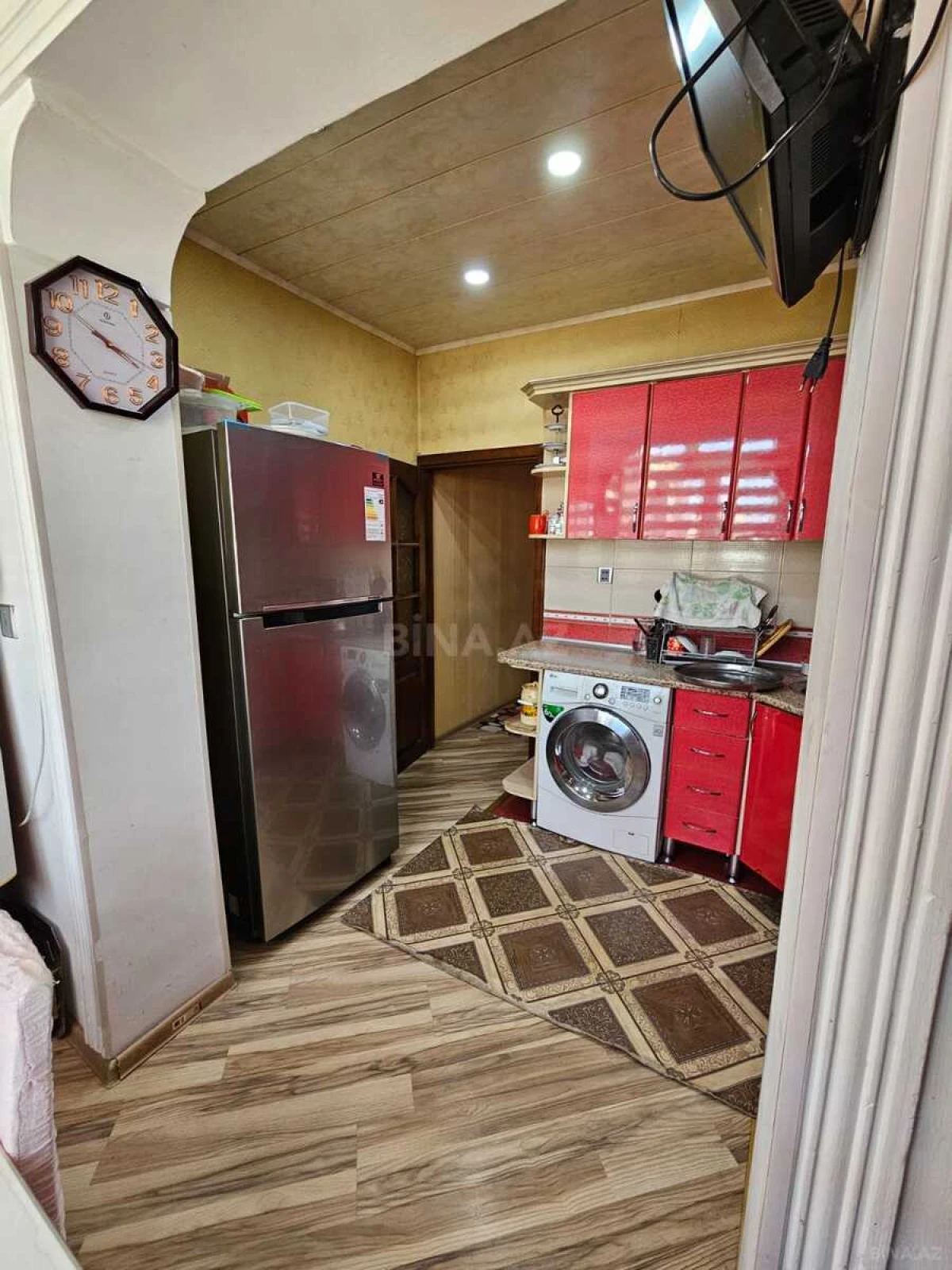 Satılır 5 otaqlı mənzil 120 m²