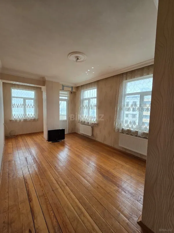 Satılır 3 otaqlı mənzil 100 m²