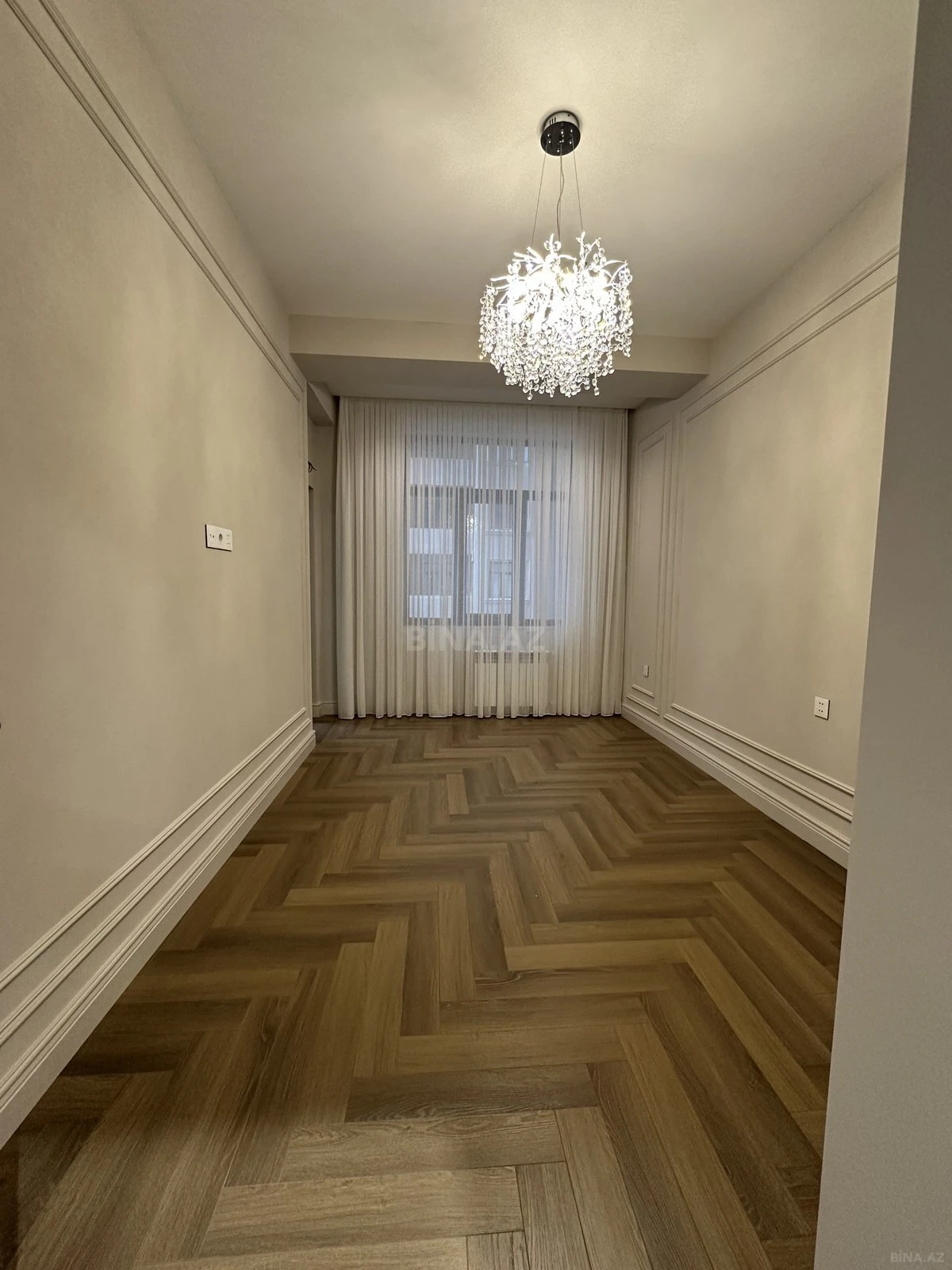 Satılır 3 otaqlı mənzil 110 m²
