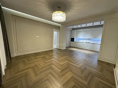 Satılır 3 otaqlı mənzil 110 m²
