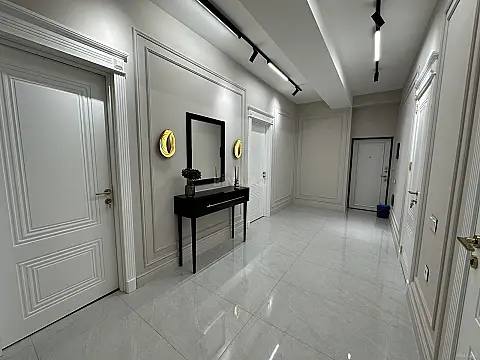 Satılır 3 otaqlı mənzil 110 m²