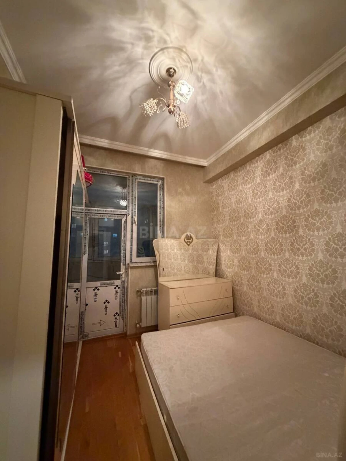 Kirayə verilir 2 otaqlı mənzil 45 m²