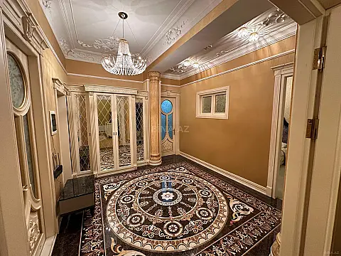 Kirayə verilir 3 otaqlı mənzil 130 m²