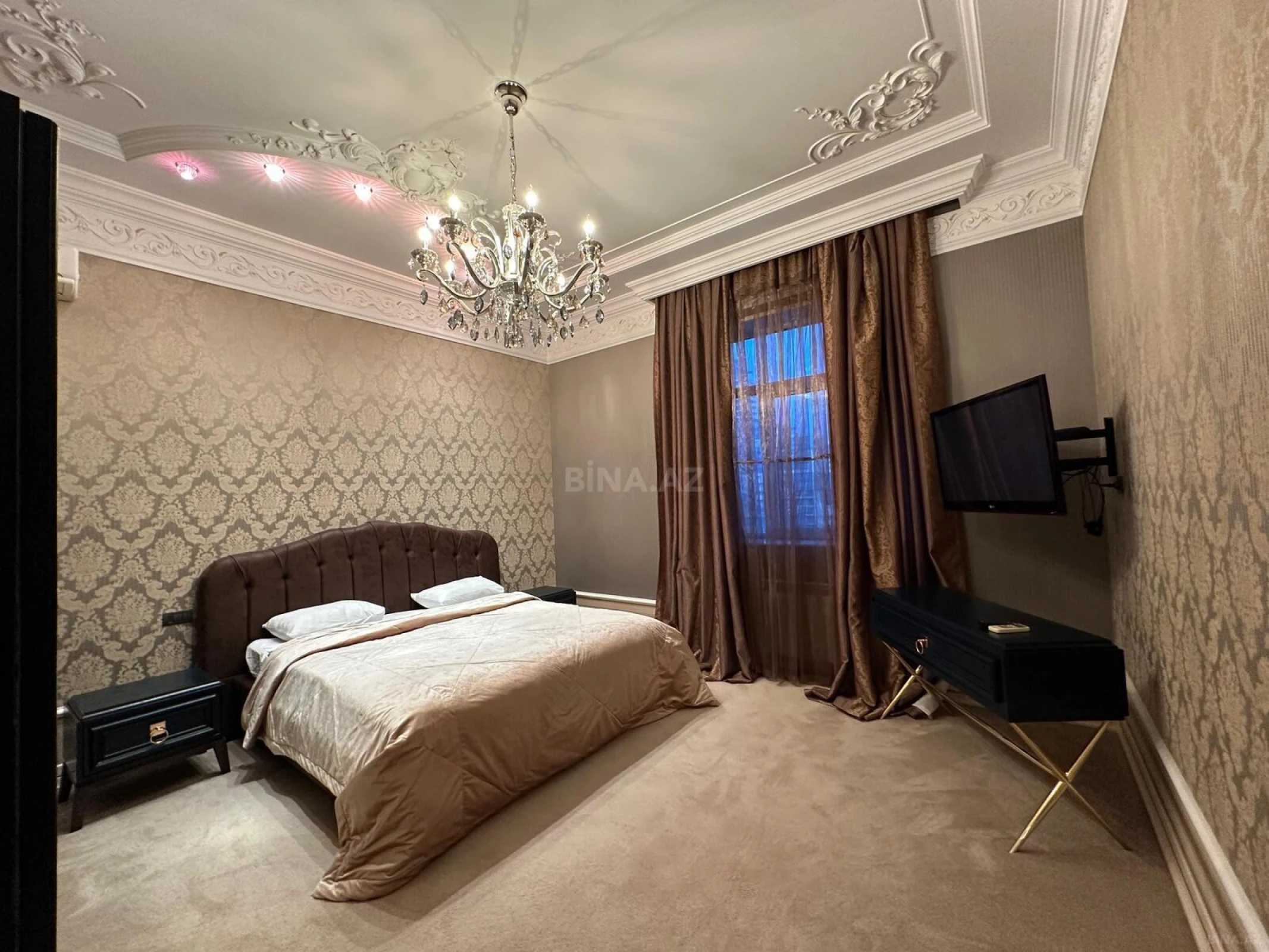 Kirayə verilir 3 otaqlı mənzil 130 m²