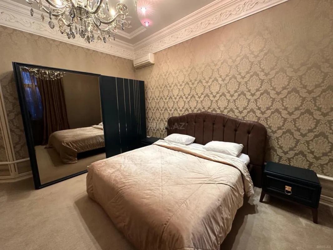 Kirayə verilir 3 otaqlı mənzil 130 m²