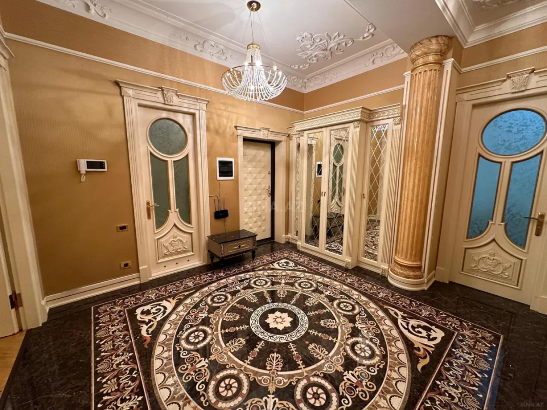 Kirayə verilir 3 otaqlı mənzil 130 m²