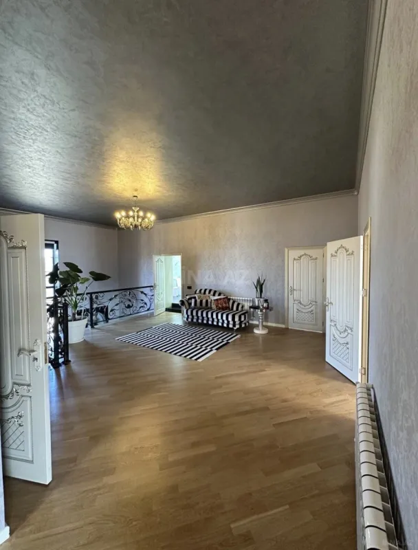 Kirayə verilir 5 otaqlı həyət evi 360 m²