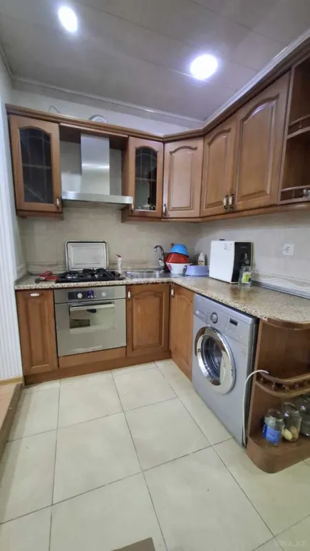 Satılır 2 otaqlı mənzil 60 m²