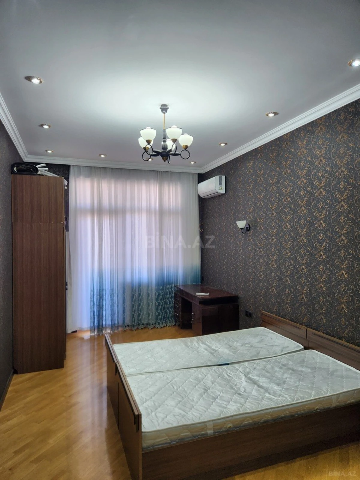 Kirayə verilir 3 otaqlı mənzil 125 m²
