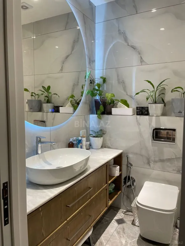 Satılır 3 otaqlı mənzil 108 m²