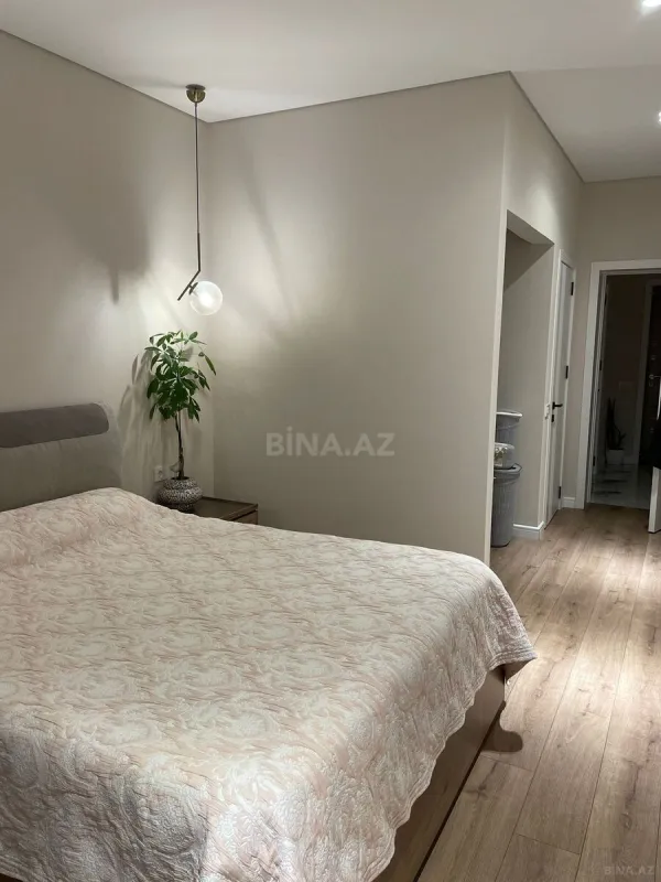 Satılır 3 otaqlı mənzil 108 m²