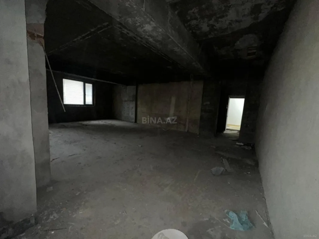 Satılır 2 otaqlı mənzil 106 m²