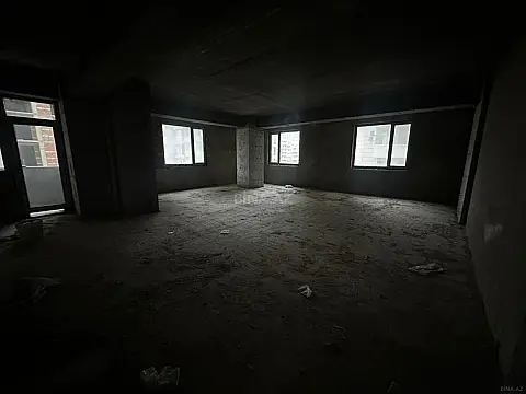 Satılır 2 otaqlı mənzil 106 m²