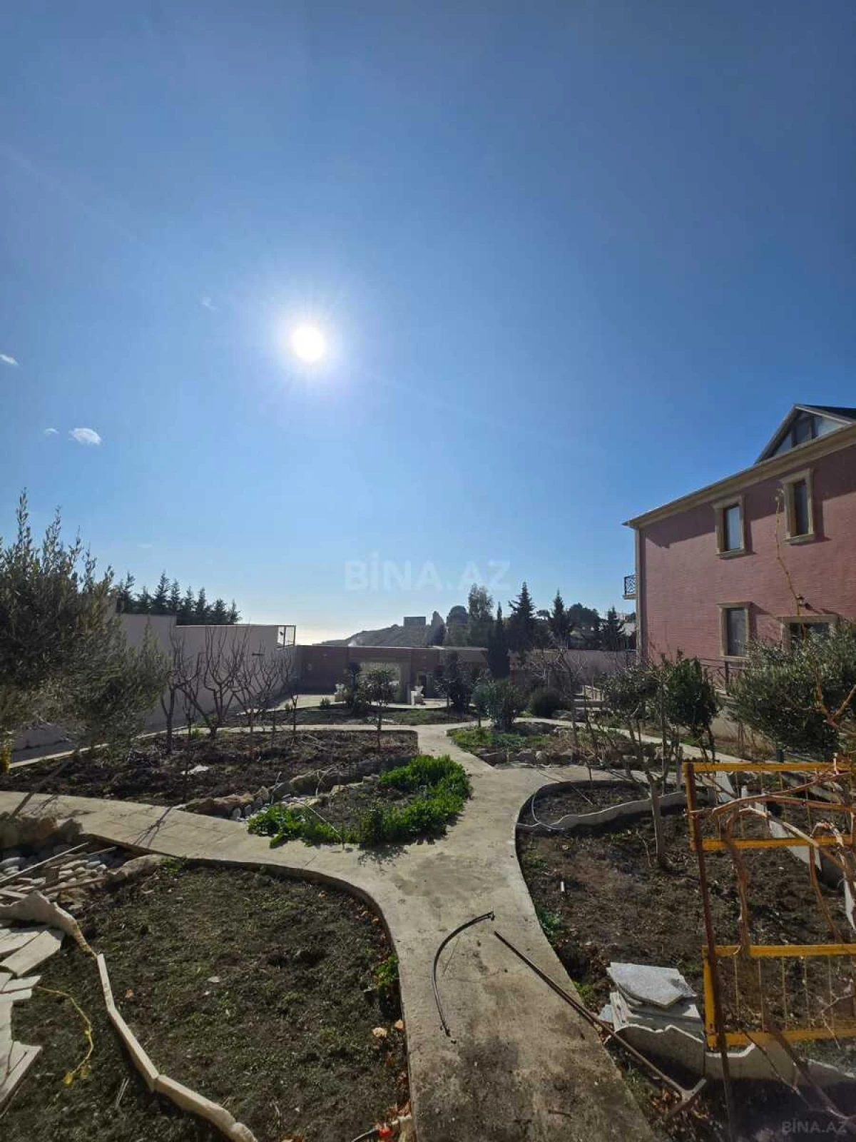 Satılır torpaq sahəsi 3.5 m²