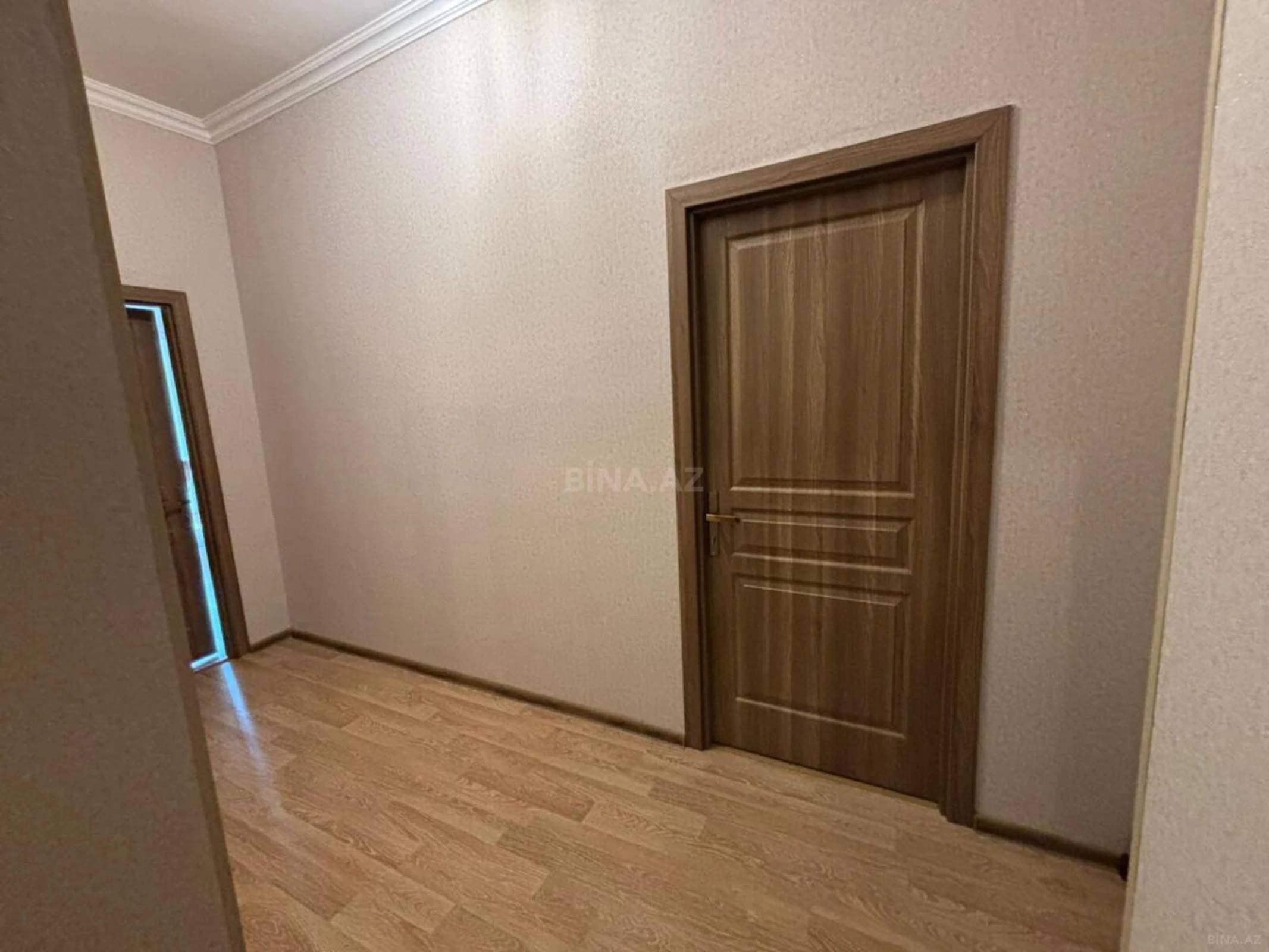 Kirayə verilir 2 otaqlı mənzil 76 m²