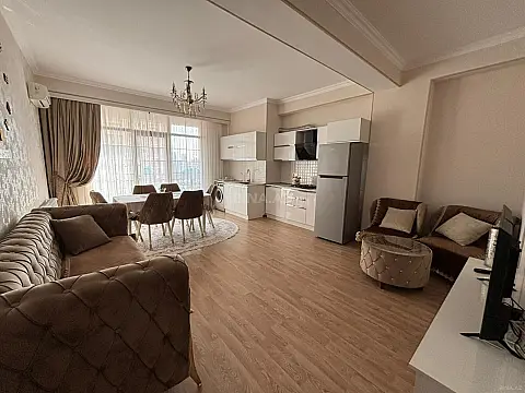 Kirayə verilir 2 otaqlı mənzil 76 m²