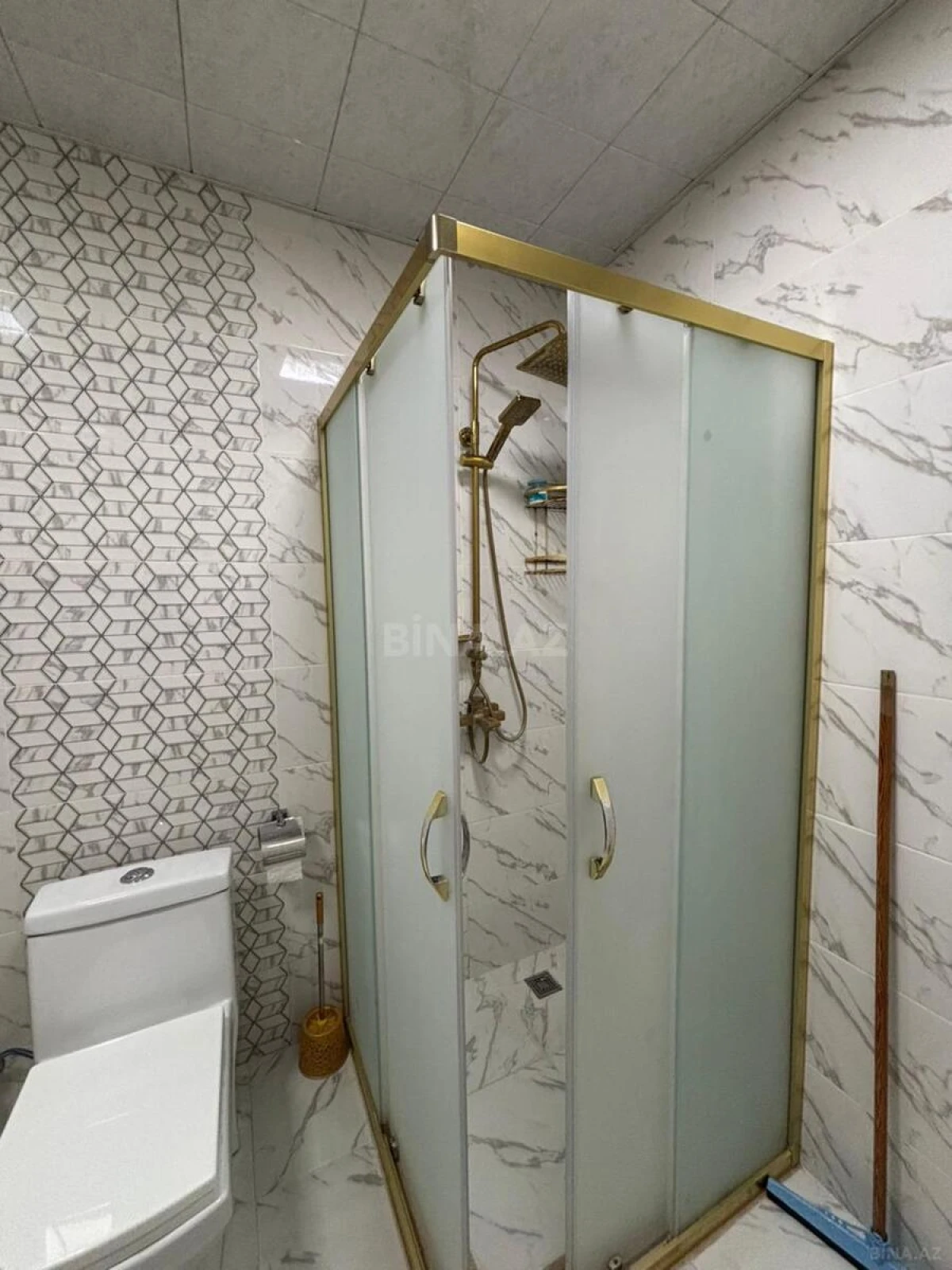 Kirayə verilir 2 otaqlı mənzil 76 m²