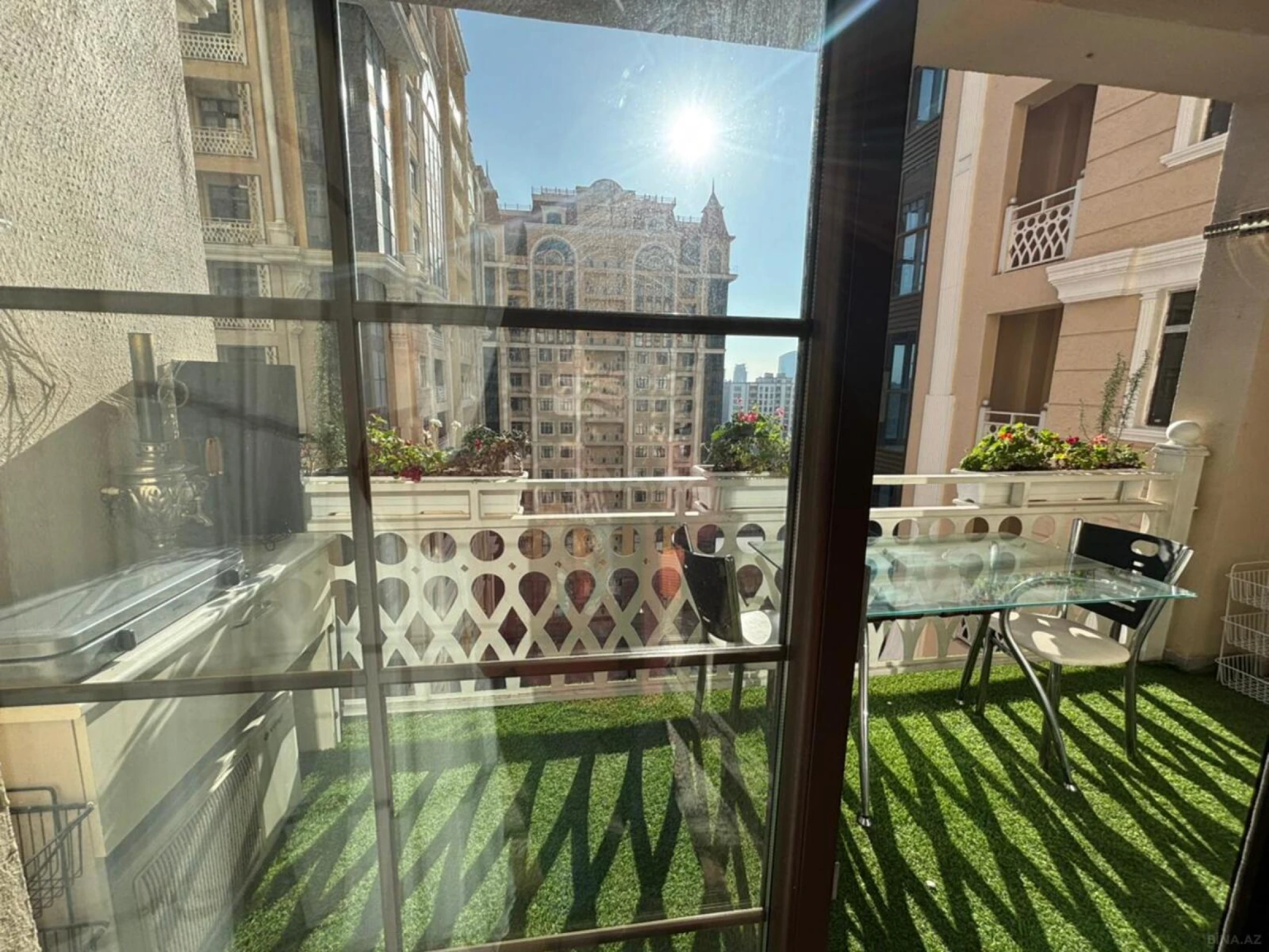 Kirayə verilir 2 otaqlı mənzil 76 m²