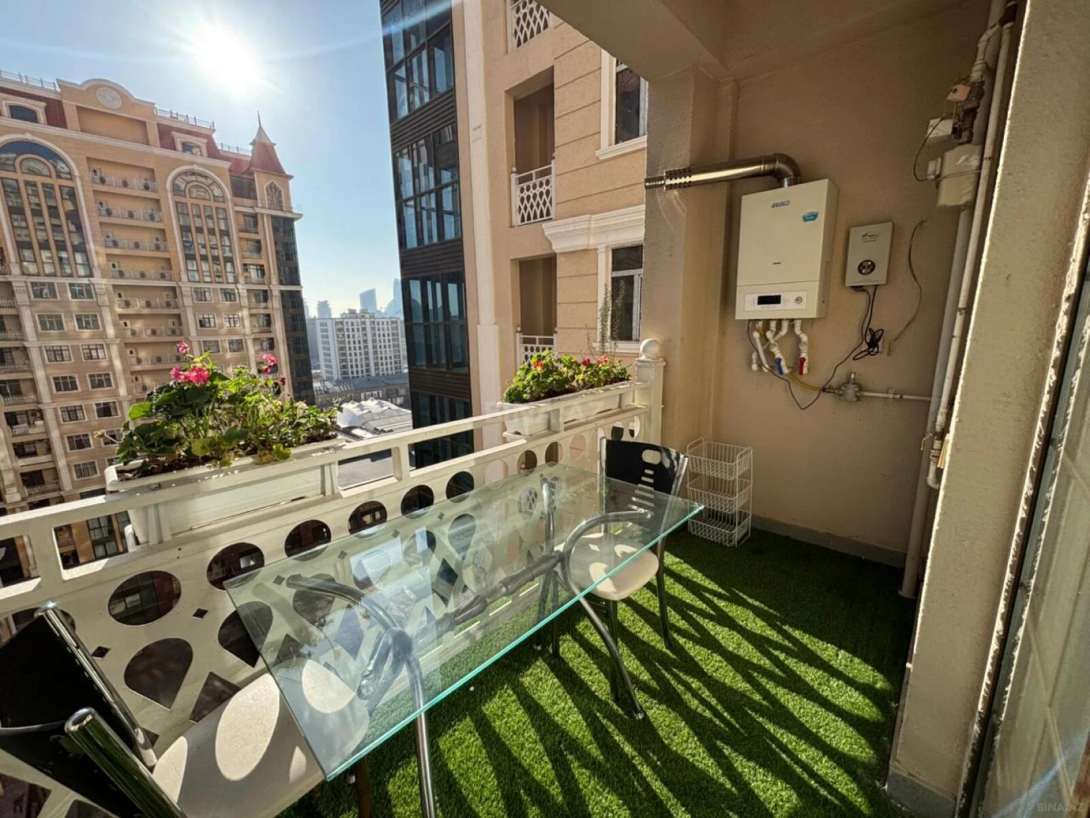 Kirayə verilir 2 otaqlı mənzil 76 m²