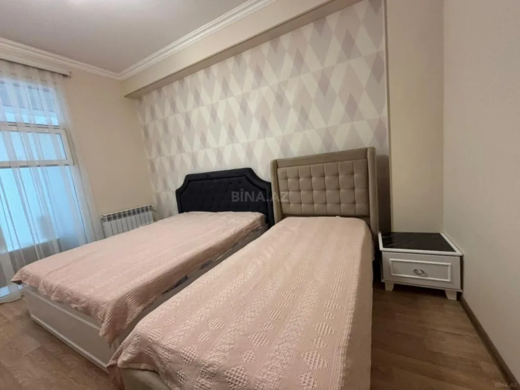 Kirayə verilir 2 otaqlı mənzil 76 m²