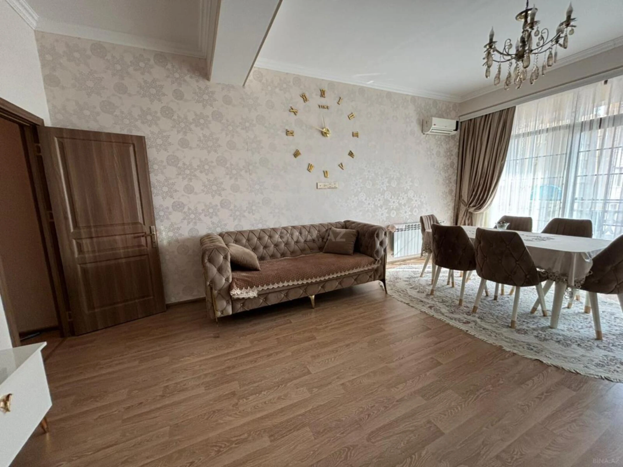 Kirayə verilir 2 otaqlı mənzil 76 m²