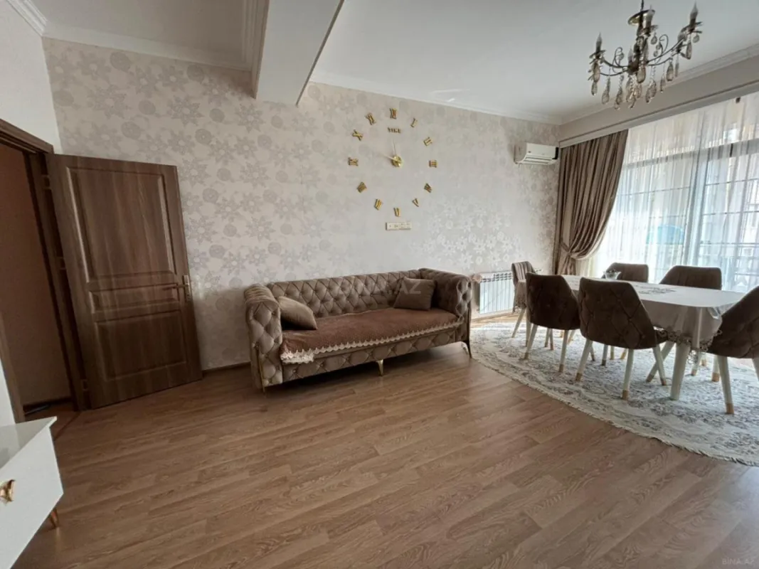 Kirayə verilir 2 otaqlı mənzil 76 m²
