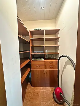 Satılır 3 otaqlı mənzil 150 m²